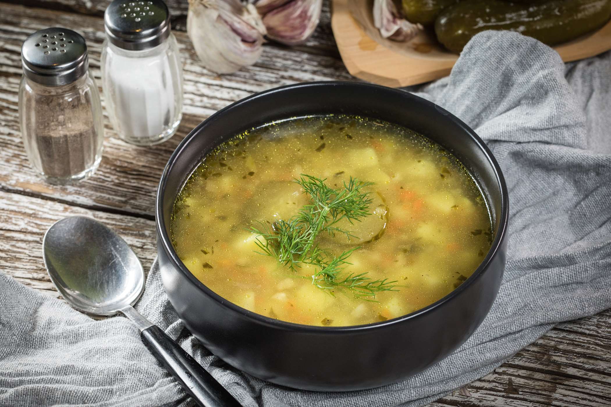 Zupa ogórkowa wege przepis na FajneGotowanie pl