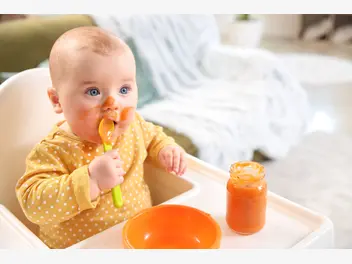 Ilustracja artykułu jak wygląda schemat rozszerzania diety u niemowlaka? porady dietetyka
