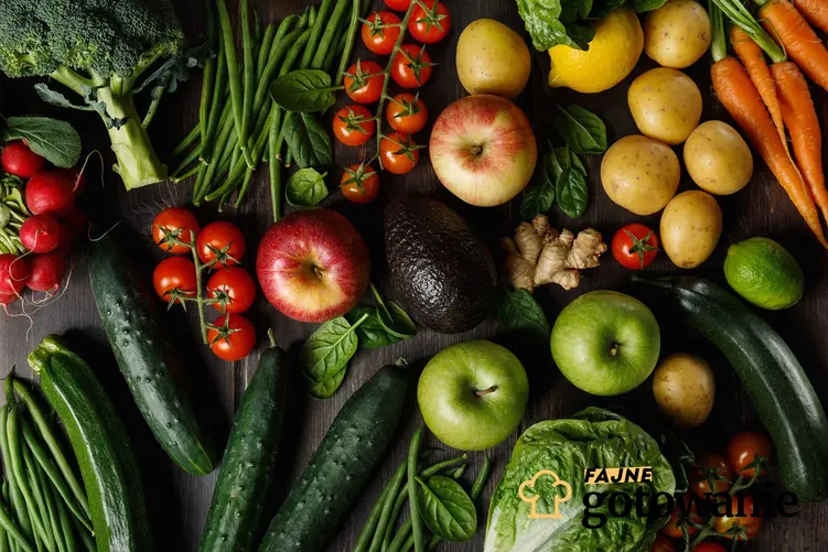 Owoce i warzywa na diecie, a także witarianizm, czyli surowa dieta i jej zasady, jadłospis i przykładowe menu