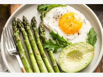 Ilustracja artykułu białkowo-tłuszczowe śniadania: 5 najlepszych przepisów