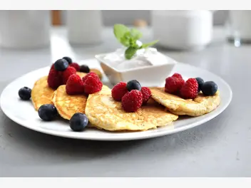 Ilustracja artykułu zdrowe i smaczne placuszki, które zrobisz na śniadanie w 15 minut