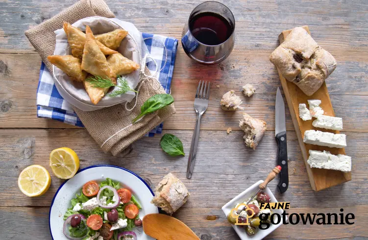 Kuchnia grecka opiera się na diecie śródziemnomorskiej, która jest najzdrowsza ze wszystkich diet
