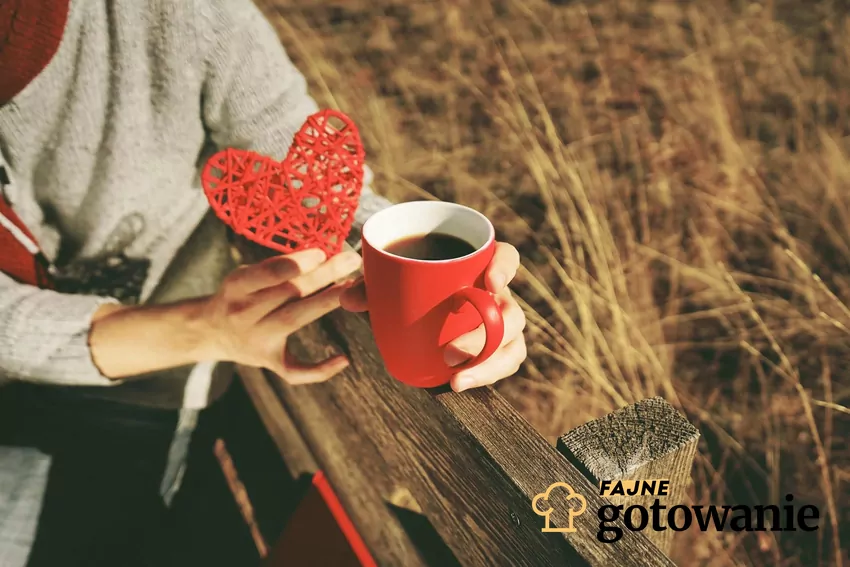 Kawa zbożowa wraca do łask – to napój, który piły całe pokolenia Polaków Picie kawy zbożowej