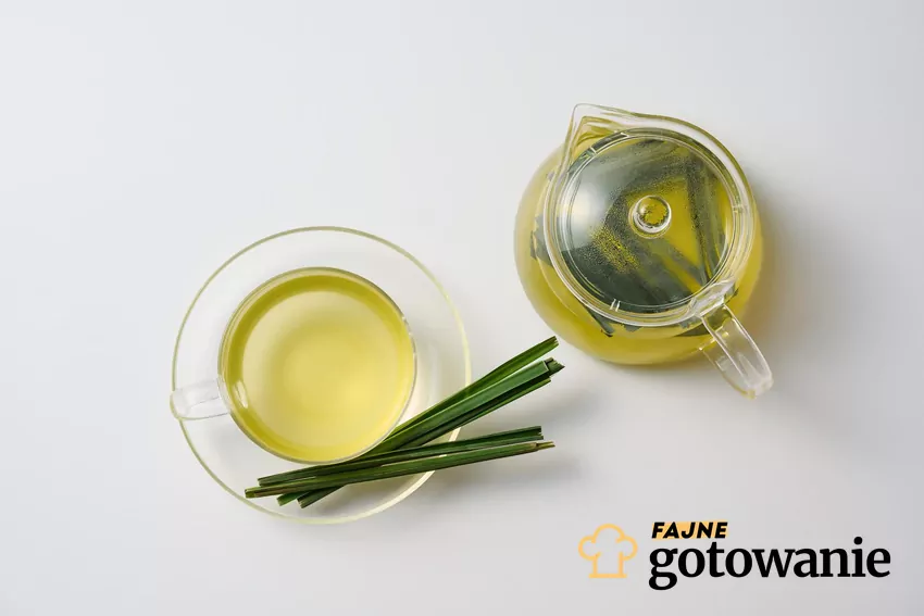 Przygotowanie naparu jest banalnie proste Napar z trawy cytrynowej