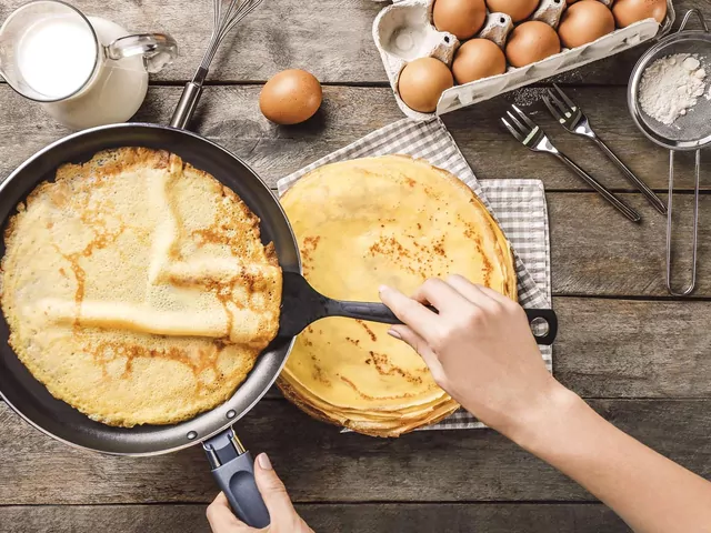 Naleśniki z mięsnym farszem