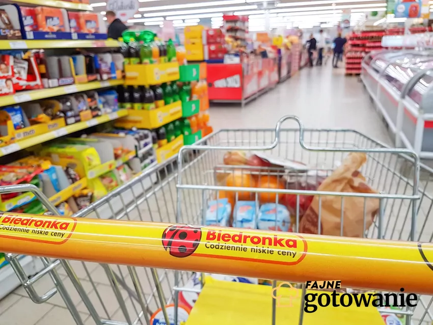 Aktualny przegląd gazetki Biedronki od 4 do 9 sierpnia Wózek sklepowy Biedronki