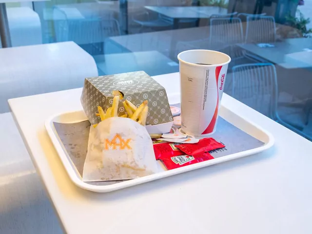 MAX Premium Burgers - menu