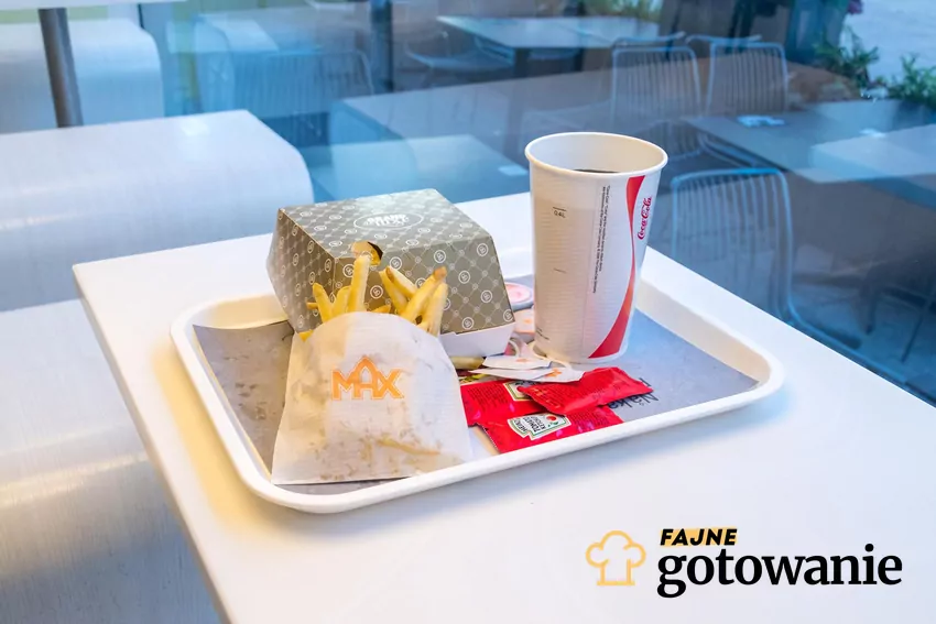 Zestaw dostępny w MAX Burgers