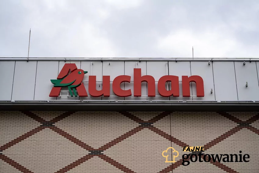 Auchan - wejście do sklepu