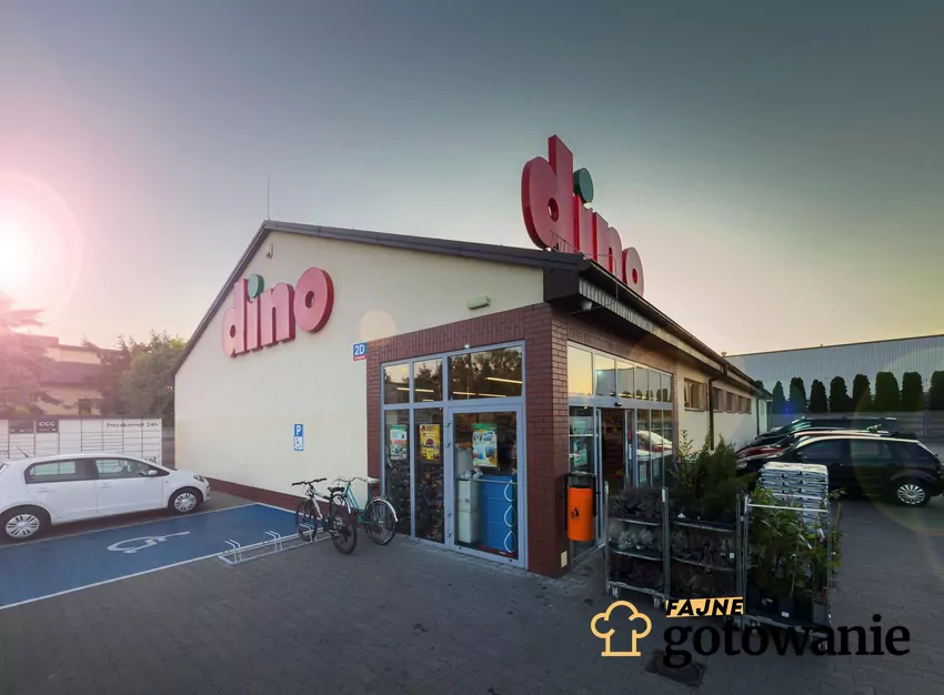 W Dino dużo promocji w dniach 3-9 września Wejście do sklepu Dino
