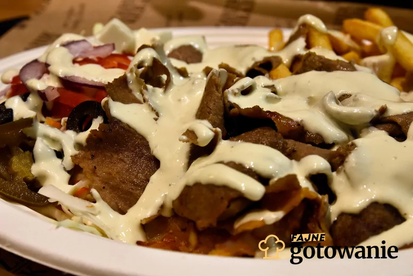 Domowy kebab będzie najlepszy niż taki kupiony w barze Domowy kebab na talerzu