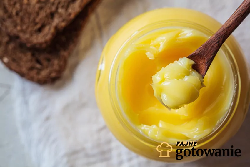 Masło można zastąpić np. olejami czy produktami o zupełnie innej bazie Ghee masło