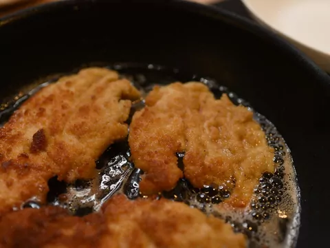 Uzyskaj idealną konsystencje kotletów schabowych