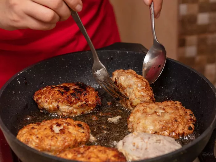 Ile czasu smażyć kotlety mielone