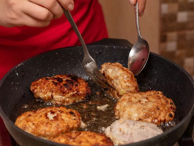 Ile czasu smażyć kotlety mielone