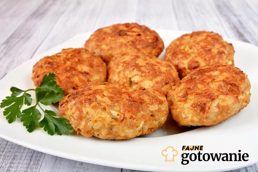 Kotlety z dodatkiem ziół świetnie sprawdzają się również na zimno Usmażone mielone