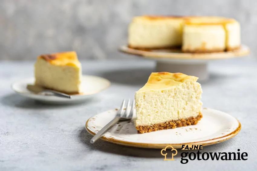 Sernik na talerzu