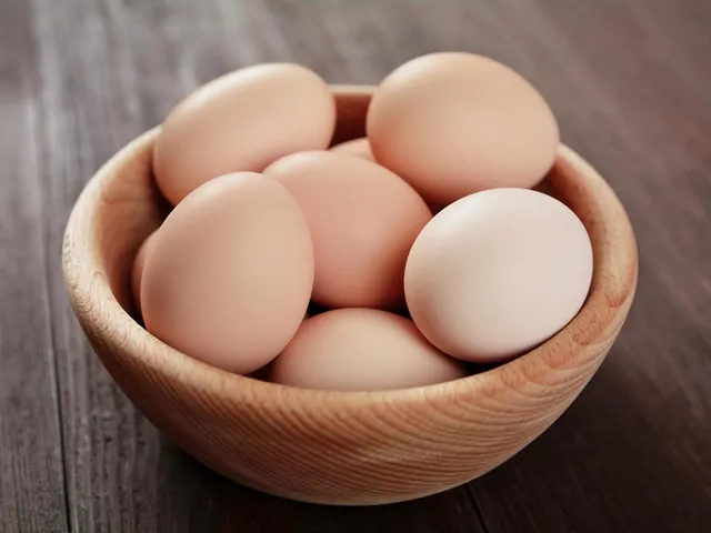 Skąd pochodzą jajka w polskich sklepach