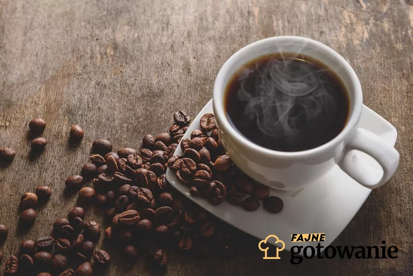 Dobrze zaparzona kawa powinna być harmonijna Czarna kawa w filiżance