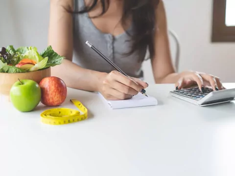 Obliczanie deficytu kalorycznego - metody i zastosowanie