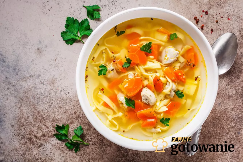 Rosół z marchewką