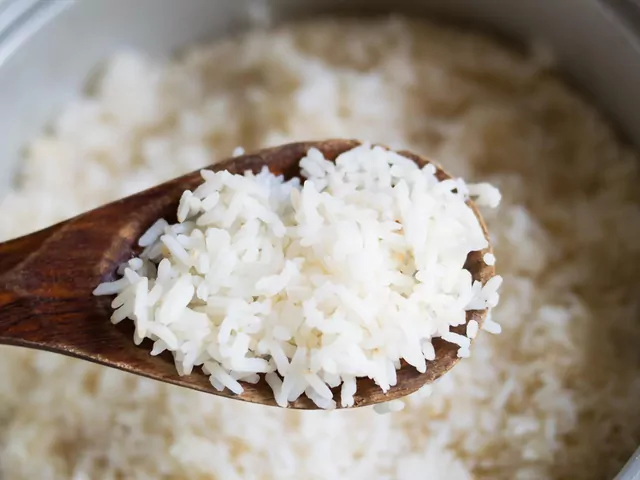 Uniknij przywierania ryżu