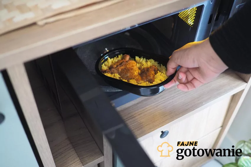 Mikrofalówka działa szybko, lecz nierównomiernie Podgrzewanie w mikrofalówce