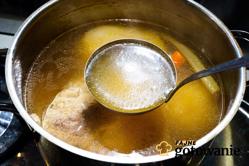 Sekret dobrego wywaru tkwi w detalach Wywar rosołowy