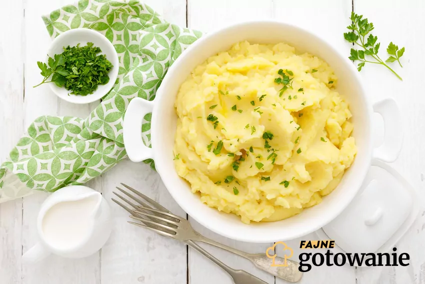 Puree ziemniaczane w miseczce