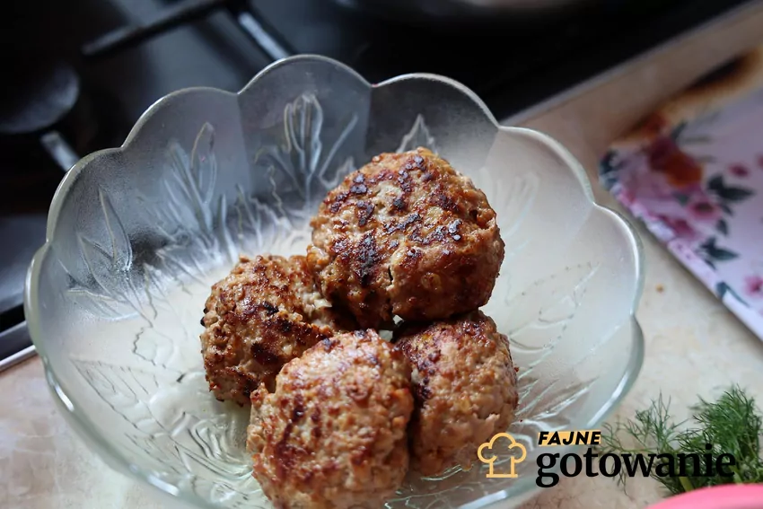 Mielone na szklanej misce