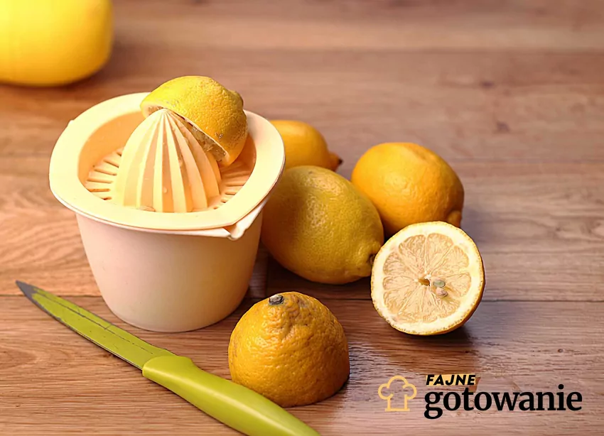 Wyciskanie soku z cytryny oraz dieta cytrynowa bazująca na soku z cytryny oraz jej działanie