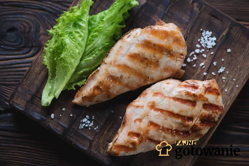 Grillowany kurczak, a także dieta na wrzodziejące zapalenie jelita grubego oraz jej zasady i sposób działania