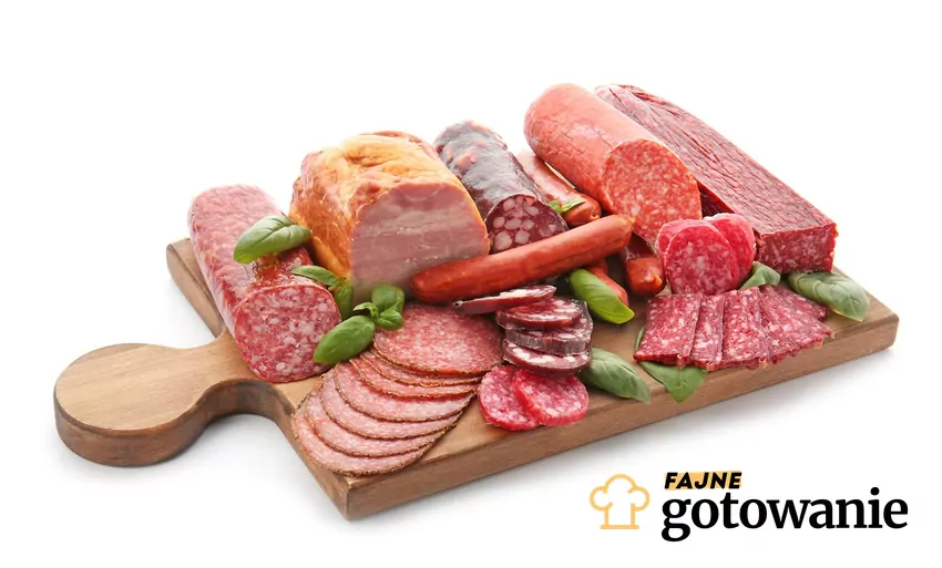 Te produkty jemy każdego dnia Przetworzone mięsa na desce