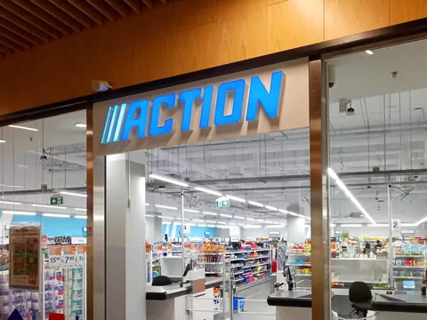 Sprzedaż tylko dla pełnoletnich w Action