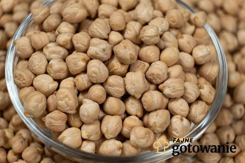 Ciecierzyca w dużym przybliżeniu