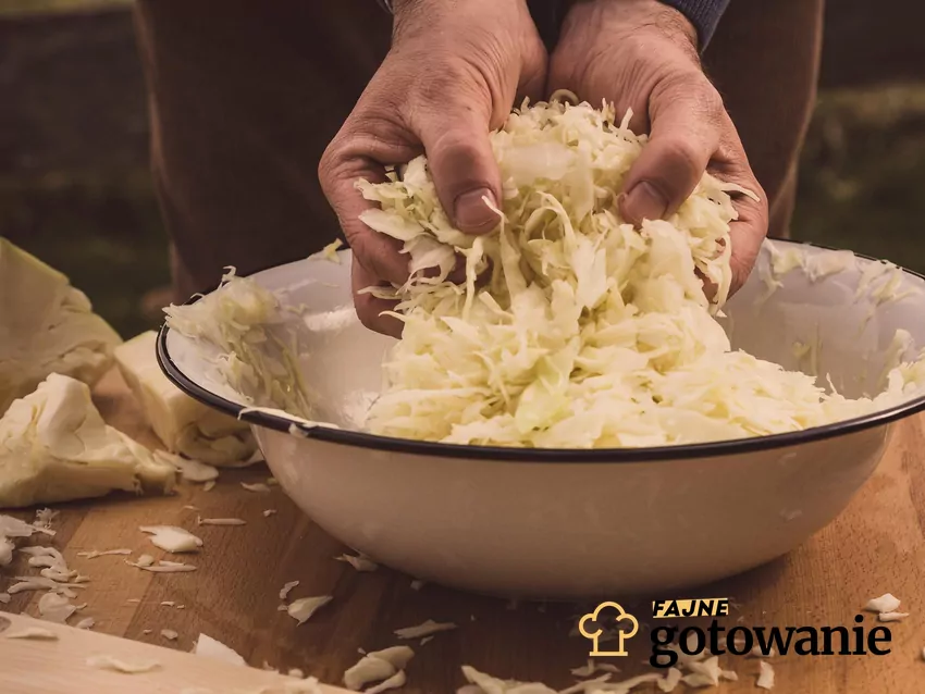 Ugniatanie poszatkowanej kapusty