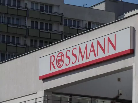 Promocja na kultowy zapach w Rossmannie