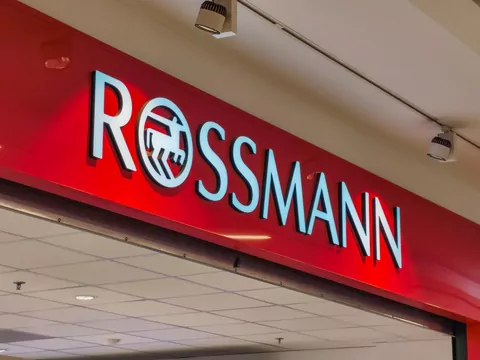 Promocja na kultowy zapach w Rossmannie