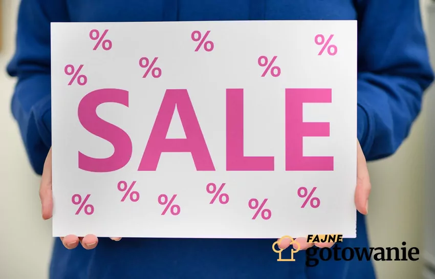 Tabliczka z napisem "SALE"