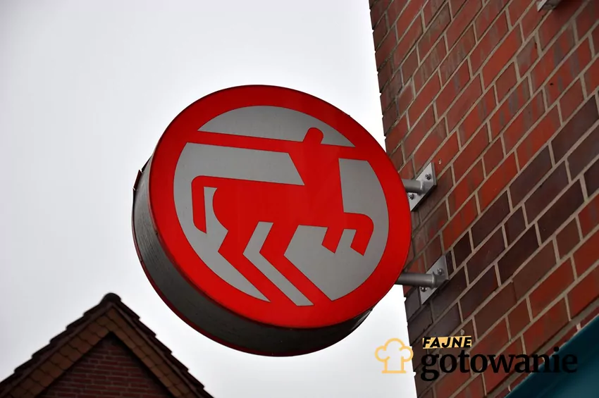 Rossmann - logo neonowe