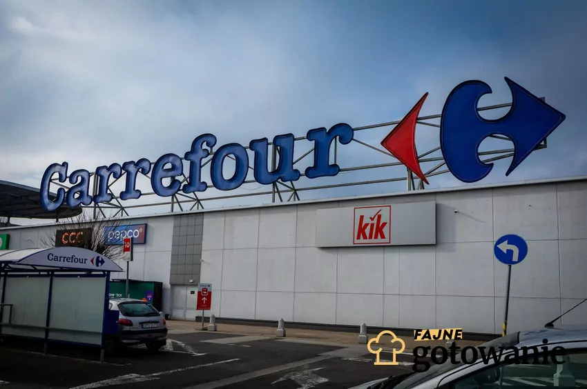 Carrefour zmniejsza swoje sklepy Sklep Carrefour