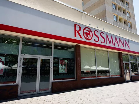 Promocja na zapach Hugo Boss Deep Red w Rossmannie