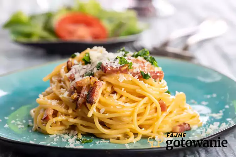 Tradycyjne włoskie spaghetti carbonara