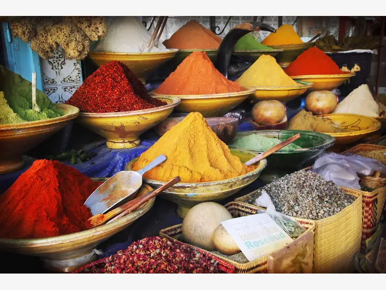 Ilustracja: Kuchnia marokańska - opis, tradycyjne dania, przepisy, ciekawostki