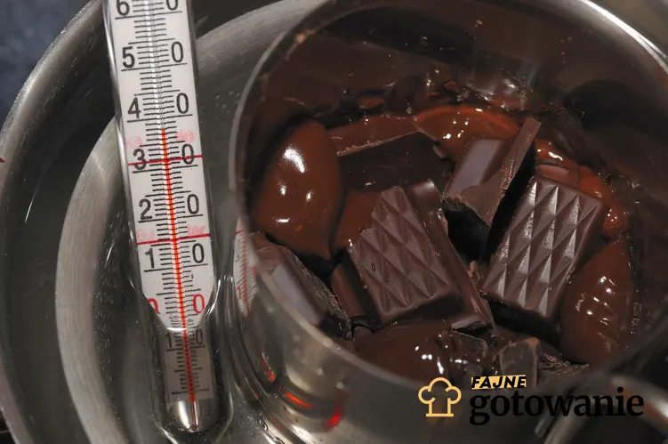 Jak rozpuścić czekoladę