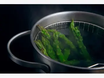 Ilustracja jak gotować szparagi