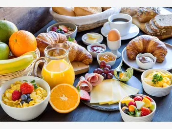 Ilustracja ile kalorii powinno mieć śniadanie