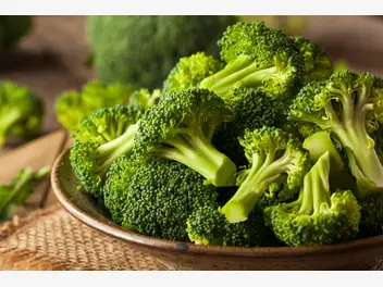 Ilustracja ile gotować brokuła na parze