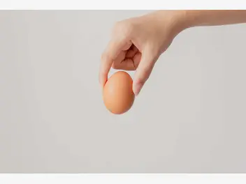 Ilustracja jak sparzyć jajko