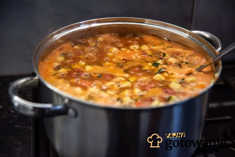 Jak ugotować zupę pomidorową
